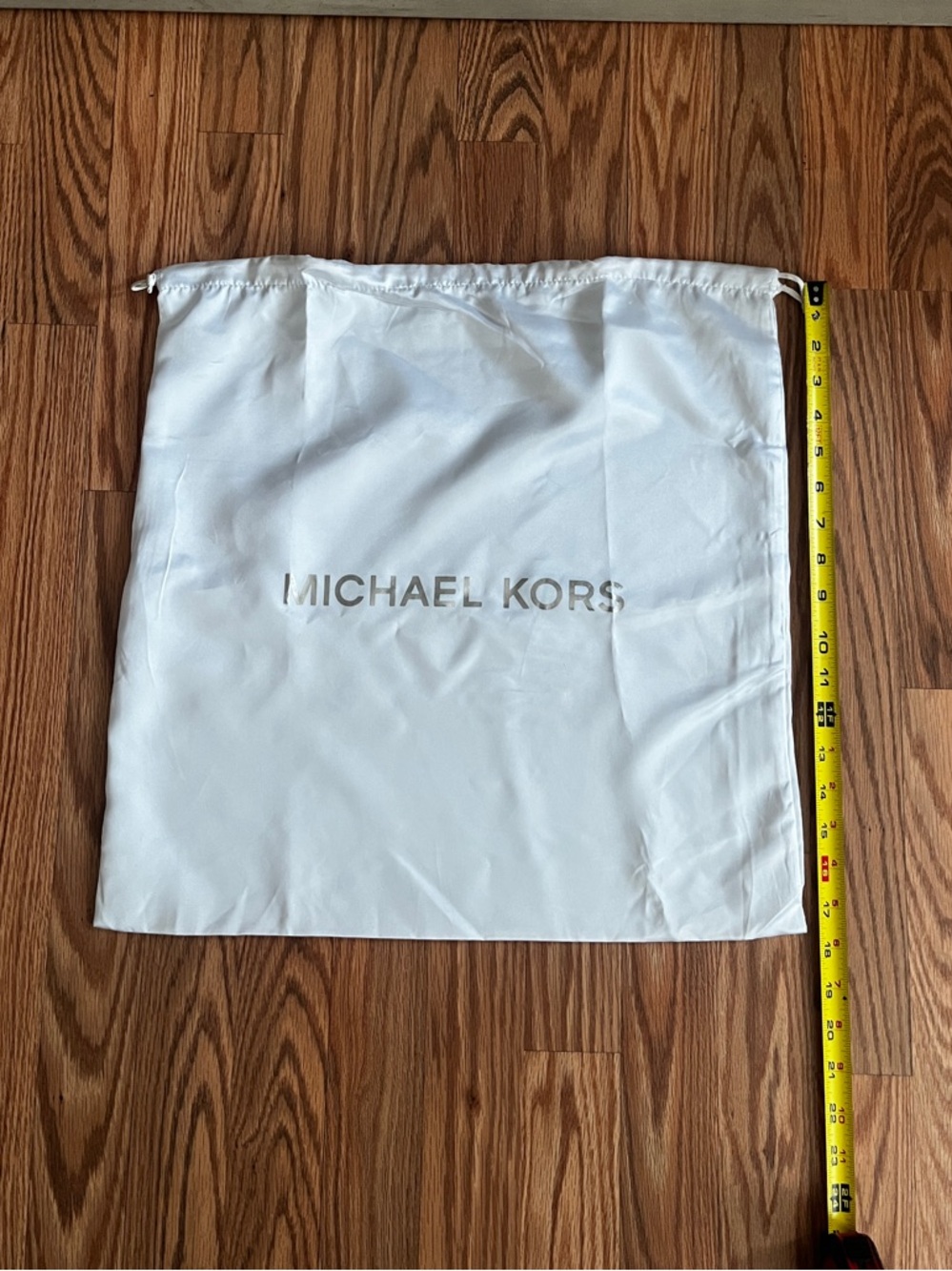 Michael Kors White and Silver Logo Dust Bag - Picture 4 of 5